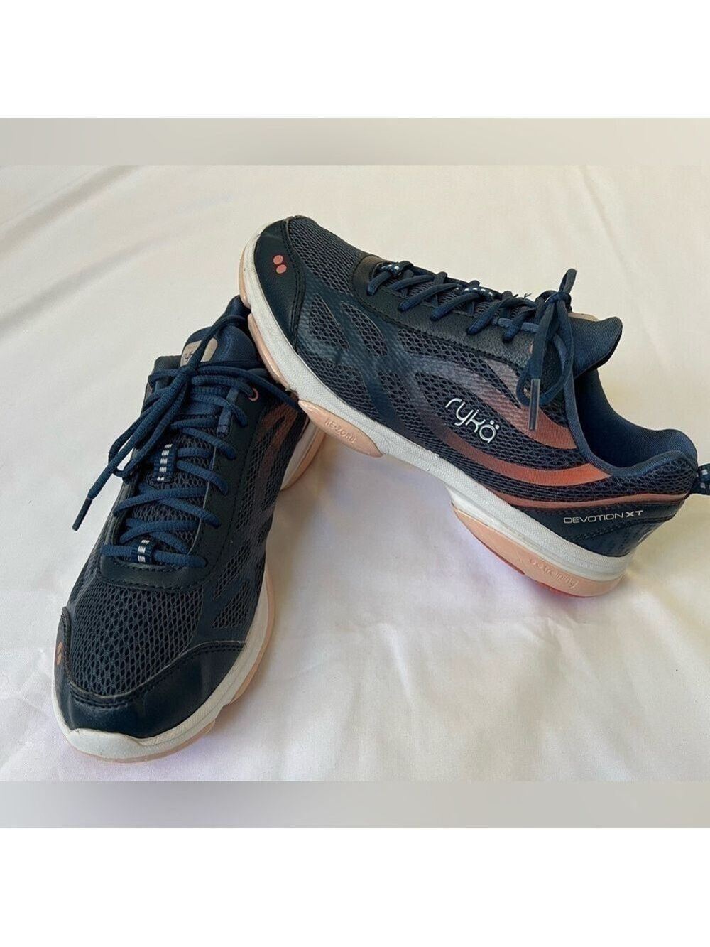 Womens Ryka Devotion X Walking Shoe. Size 7 - Picture 2 of 7